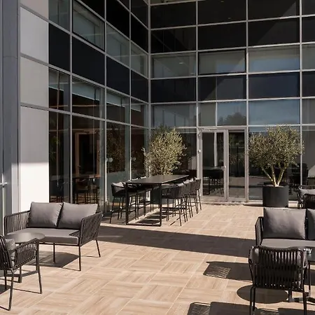 Crowne Plaza Istanbul West By Ihg 호텔