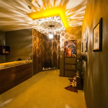 Crowne Plaza - West Szálloda