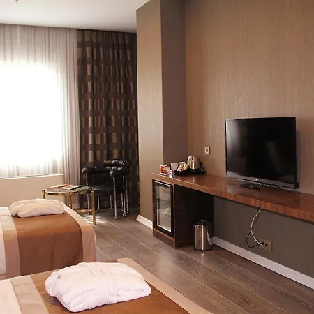 Manesol Fuar Hotel 4*
