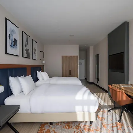 Hotel Crowne Plaza - West By Ihg Istanboel