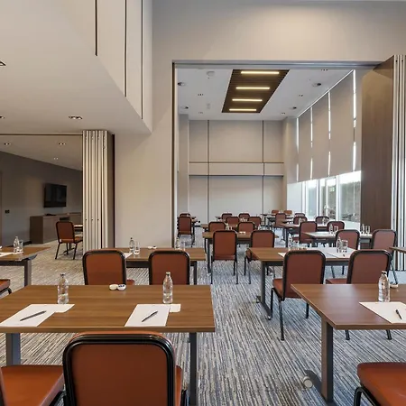 Crowne Plaza - West By Ihg Szálloda