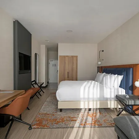 Crowne Plaza - West By Ihg 5* Isztambul