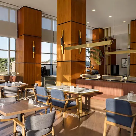 Szálloda Crowne Plaza - West By Ihg Isztambul