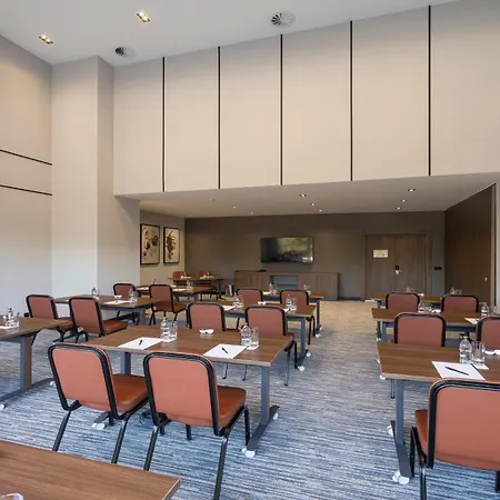 Crowne Plaza - West By Ihg Hotel