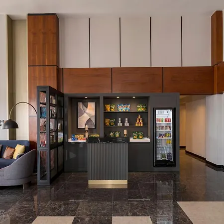 Crowne Plaza - West By Ihg 5*