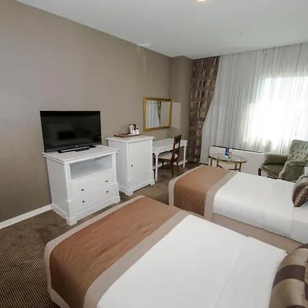 Manesol Fuar Hotel 4*