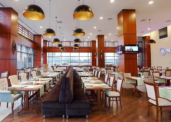 Crowne Plaza - West Hotel 5*