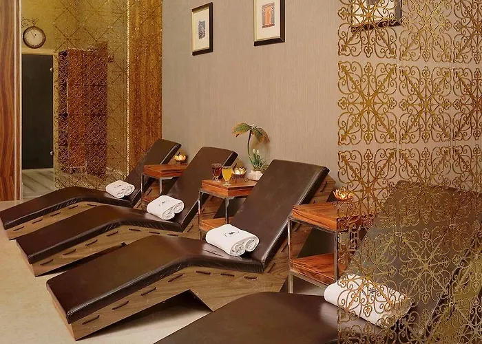 Crowne Plaza - West Hotel 5*