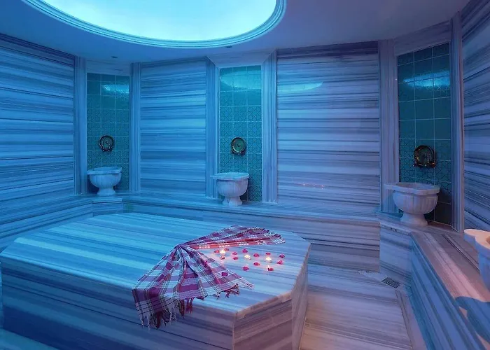 Crowne Plaza - West 5*