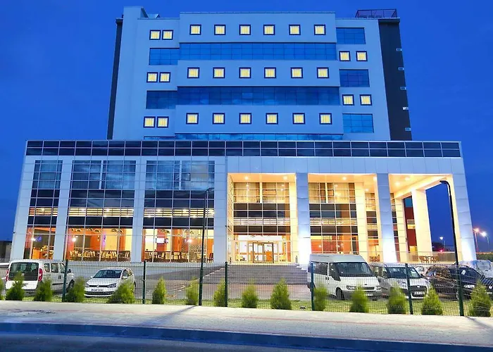 Crowne Plaza - West Hotel