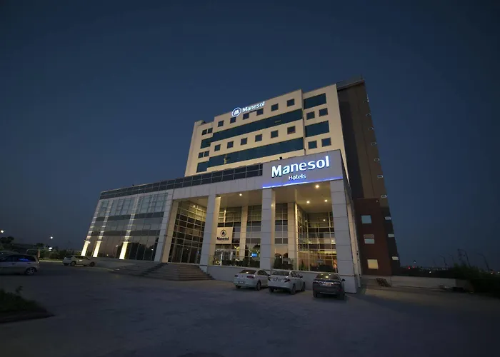 Crowne Plaza - West Hotel