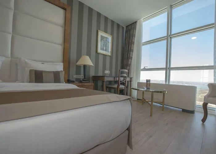 Crowne Plaza - West Estambul