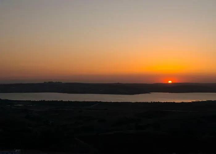 Crowne Plaza - West 5*