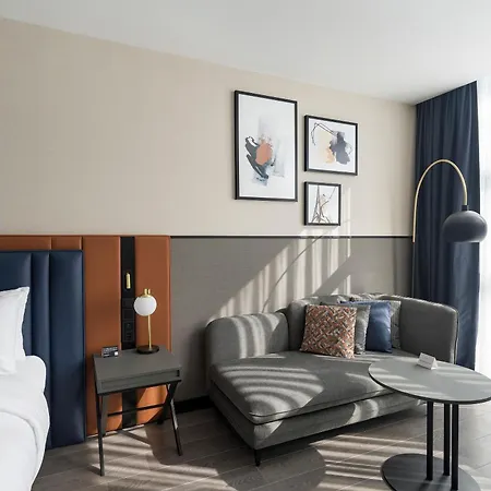 Crowne Plaza West By Ihg Hotel 5*