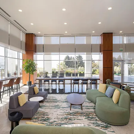 Crowne Plaza West By Ihg