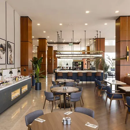 Crowne Plaza West By Ihg Estambul