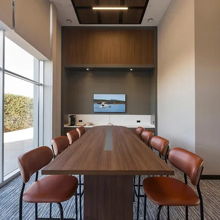 Crowne Plaza West By Ihg Estambul
