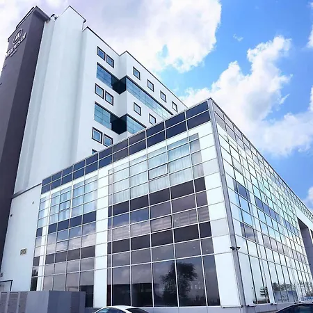 Crowne Plaza - West Hotel