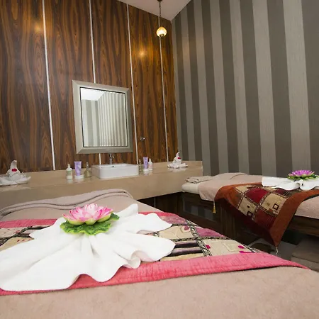 Crowne Plaza - West 5* Istanboel