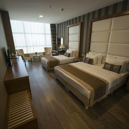 Crowne Plaza - West 5* Istanboel