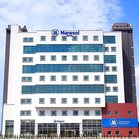 Crowne Plaza - West מלון