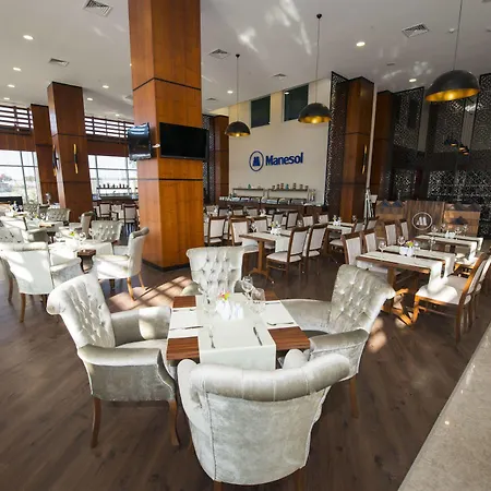 Crowne Plaza - West 5*